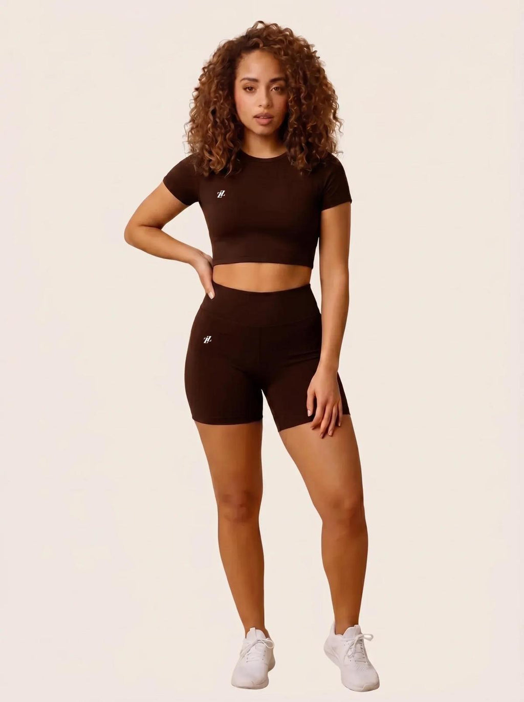 Ensemble de sport dos nu femme