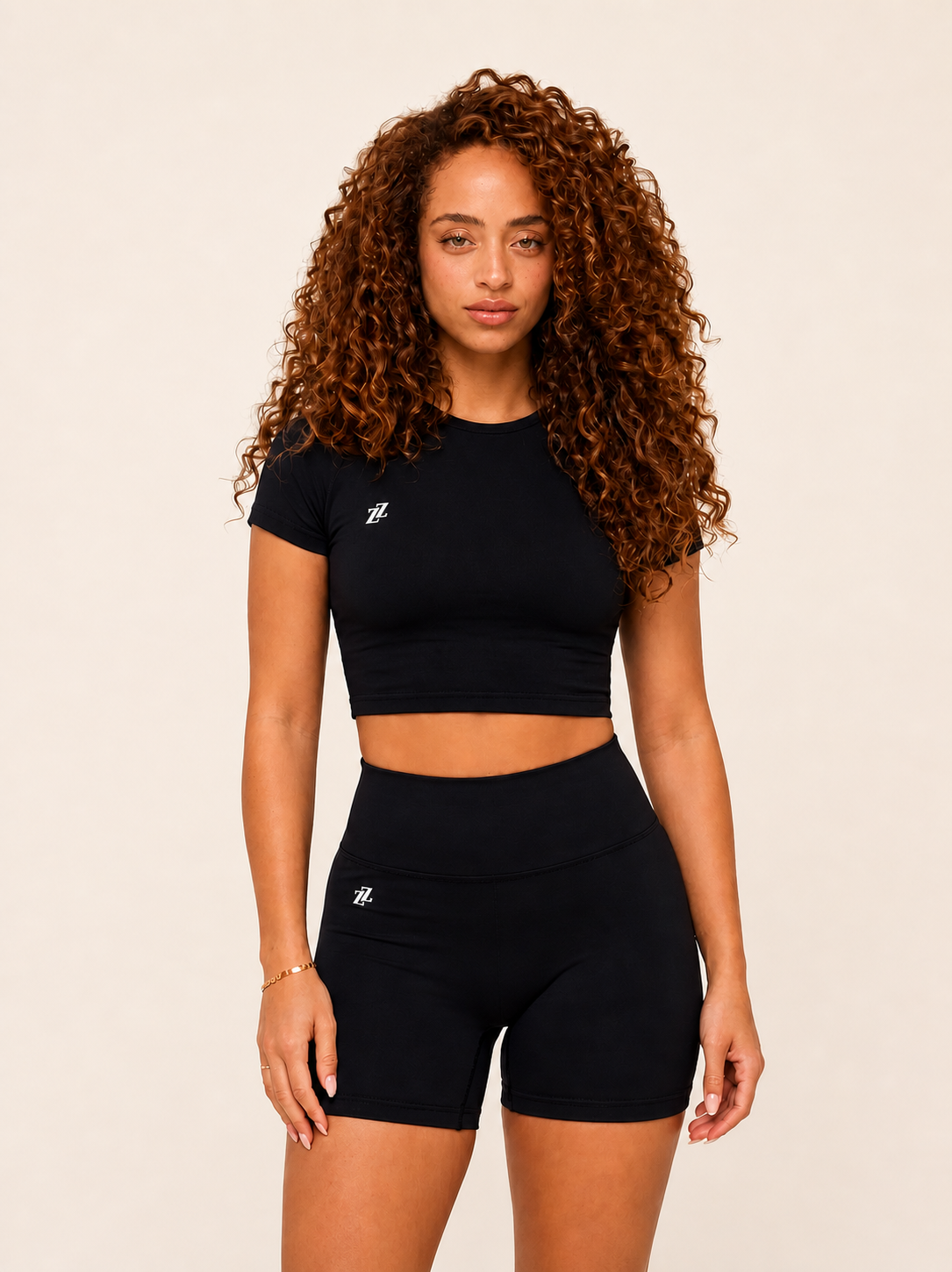 Ensemble de sport dos nu femme